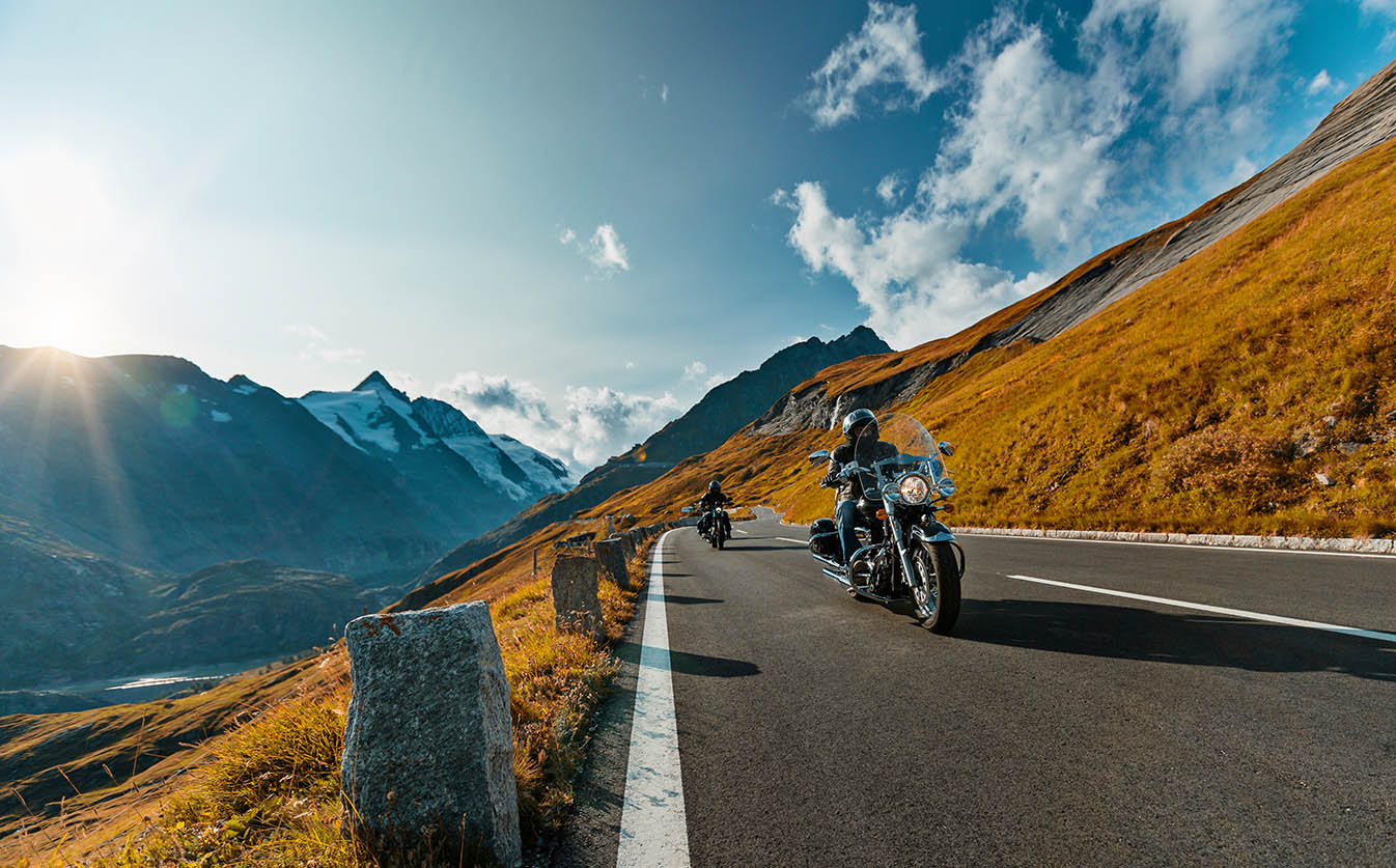 Using Motorcycle Communication: 6 Benefits to Consider