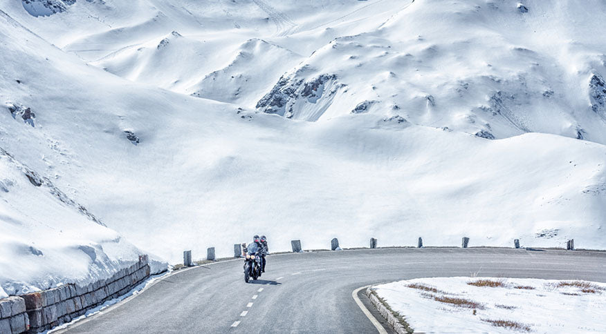 Riding a Motorcycle in Winter: The Ultimate Guide