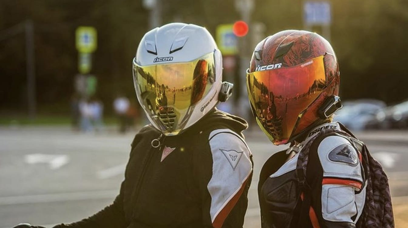 How to Clean a Motorcycle Helmet Visor