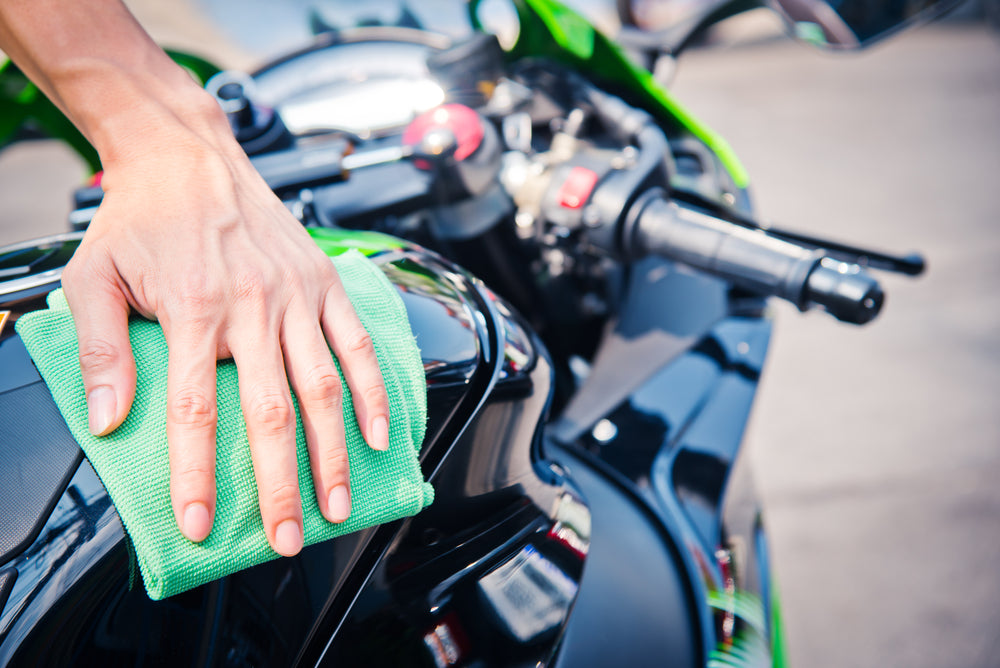 best soap to wash motorcycle helmet Cleaning Kit With Microfiber Cloth By Haindex fiber technology How To Clean A Motorcycle