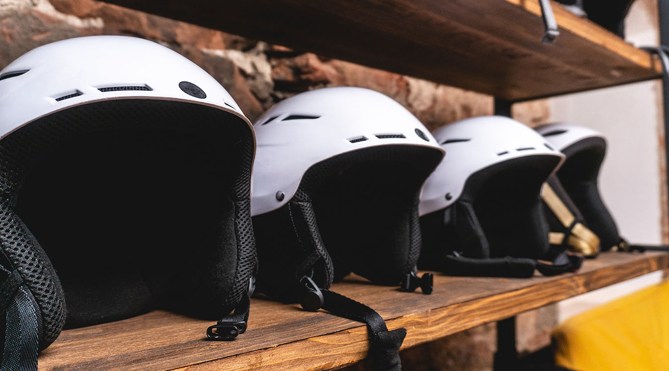 are snowboarding helmets and skstebosrding helmets the same LUMDEER Ski Helmet, UV Protection Snowboard Helmet, Certified Ajustable Snow Sport for Men Women Skiing, Skating, : Sports & Outdoors fish and peak performance outdoor adventures with a comprehensive collection that exudes modern style and vibrant personality What is The difference between