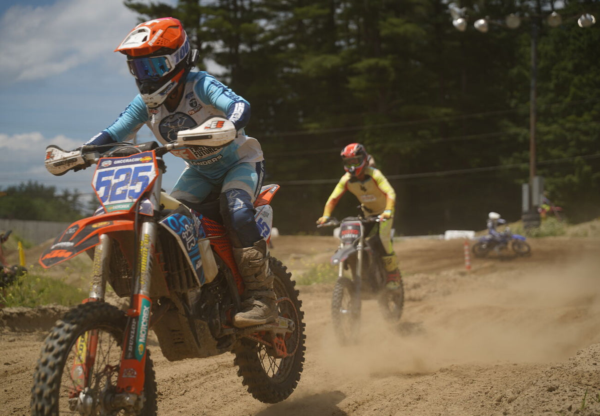 5 Things to Consider Before Choosing a Dirt Bike Communication System