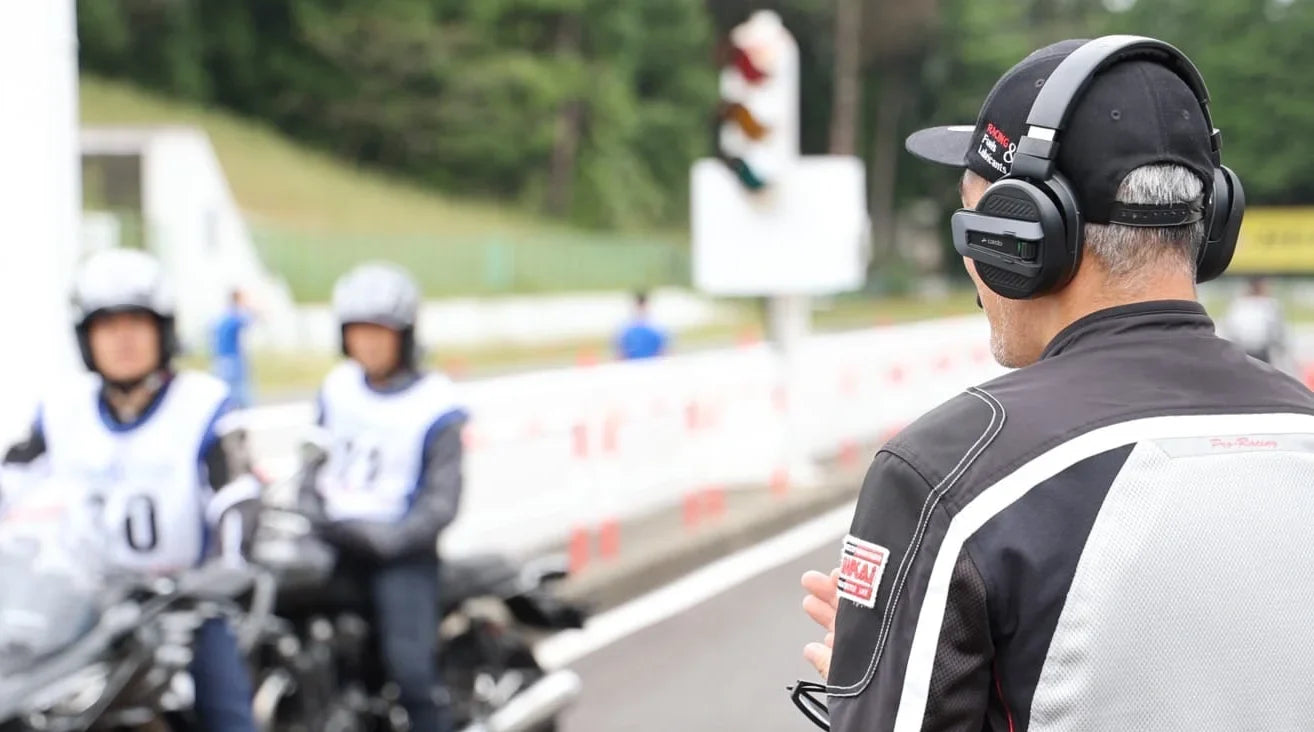 Smarter Motorcycle Training with Cardo
