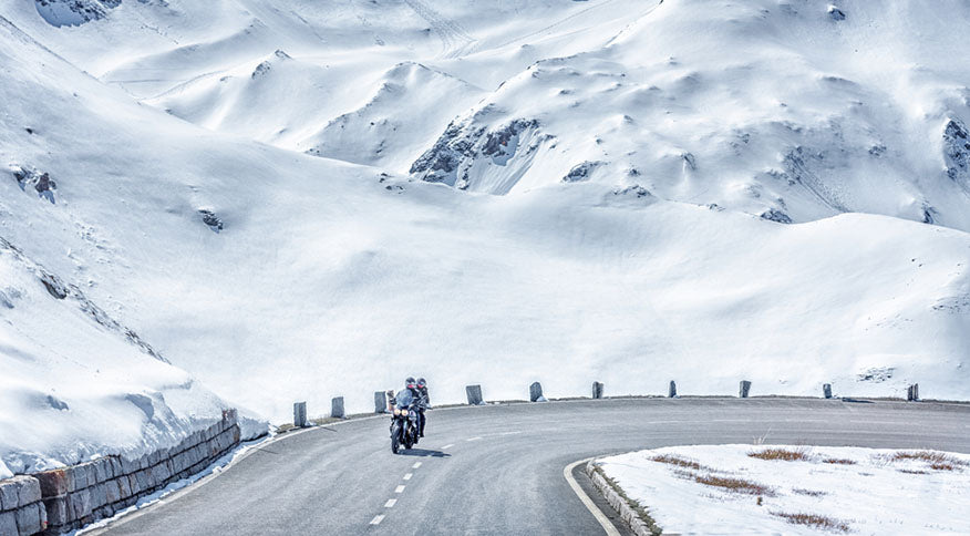 Riding a Motorcycle in Winter: The Ultimate Guide