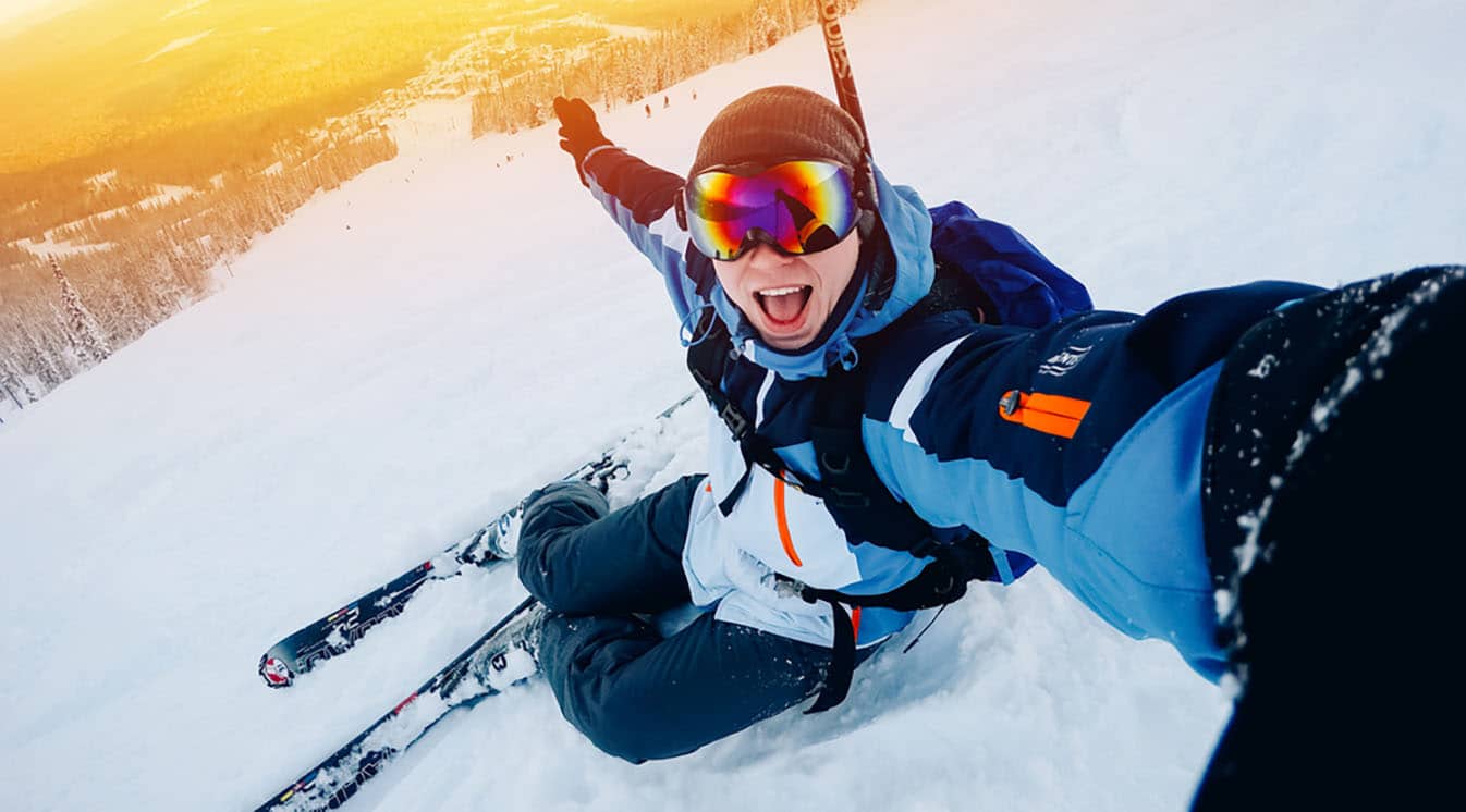 7 Cool Ski Gear Accessories to Use This Year